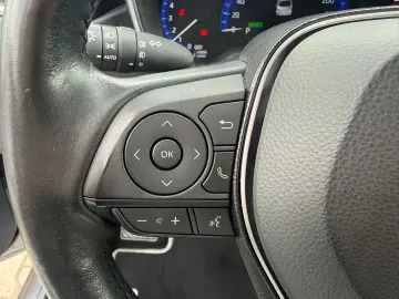 Toyota Corolla Sedan 1.8 HSD Exclusive