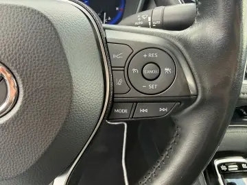 Toyota Corolla Sedan 1.8 HSD Exclusive