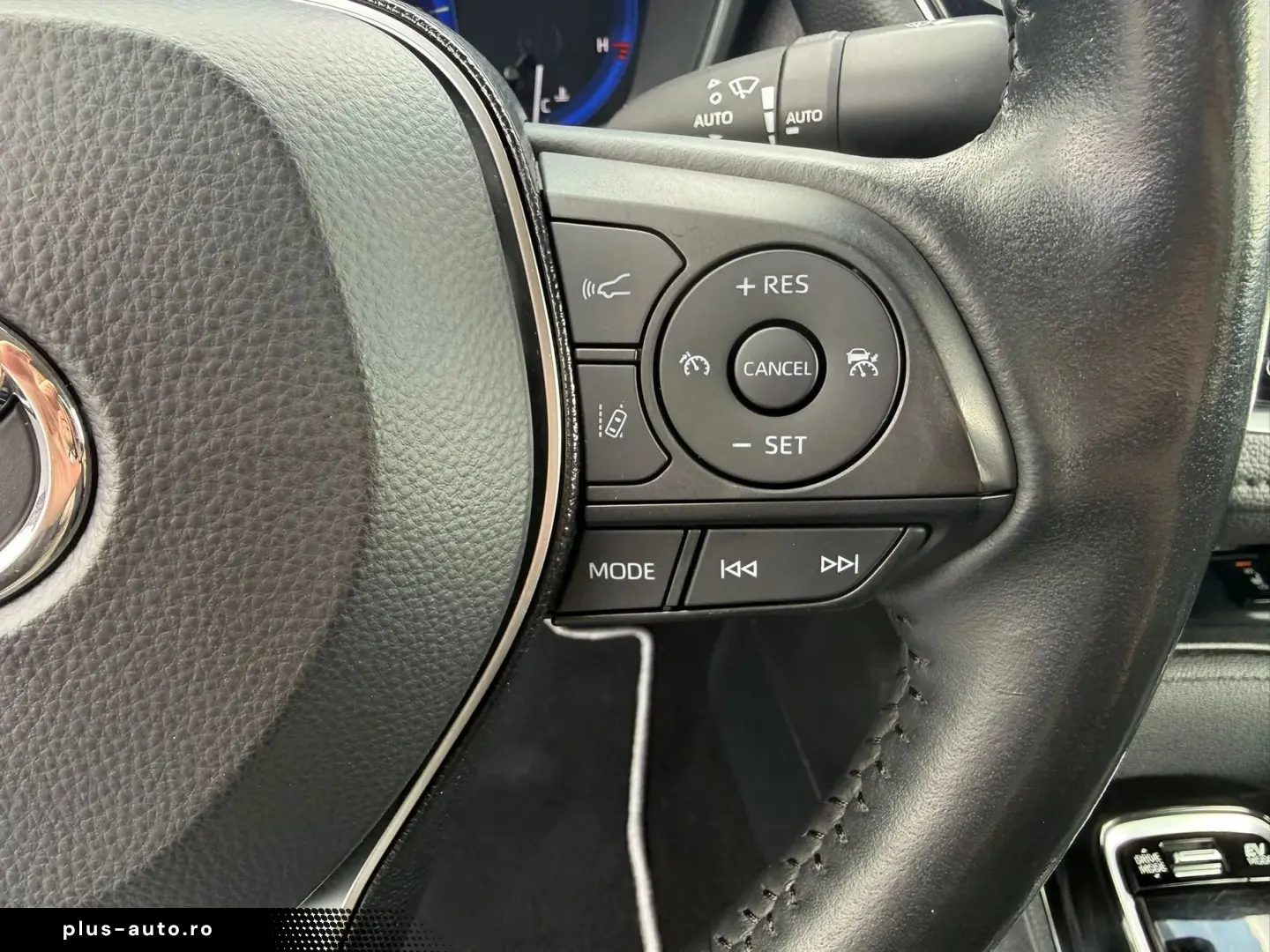 Toyota Corolla Sedan 1.8 HSD Exclusive