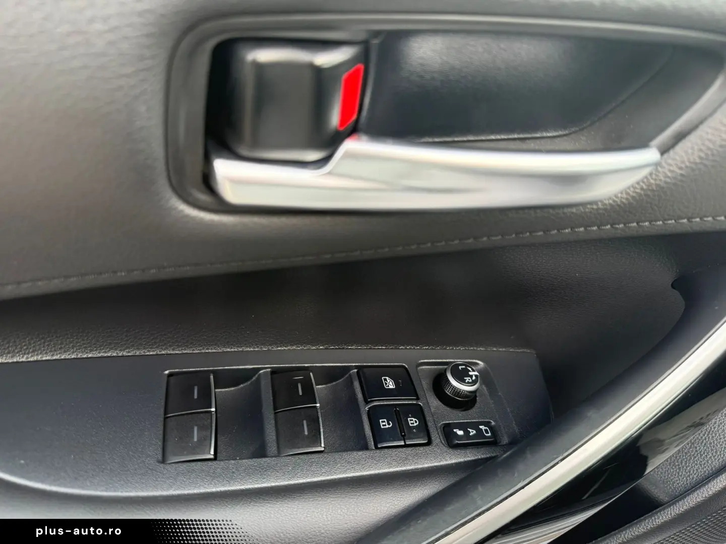 Toyota Corolla Sedan 1.8 HSD Exclusive