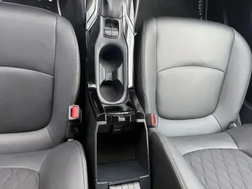 Toyota Corolla Sedan 1.8 HSD Exclusive