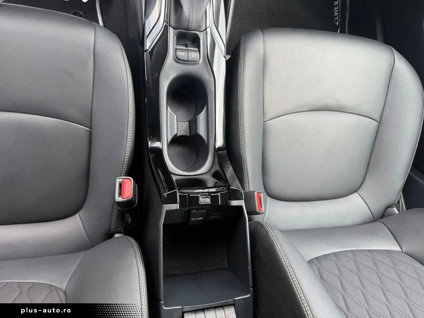 Toyota Corolla Sedan 1.8 HSD Exclusive