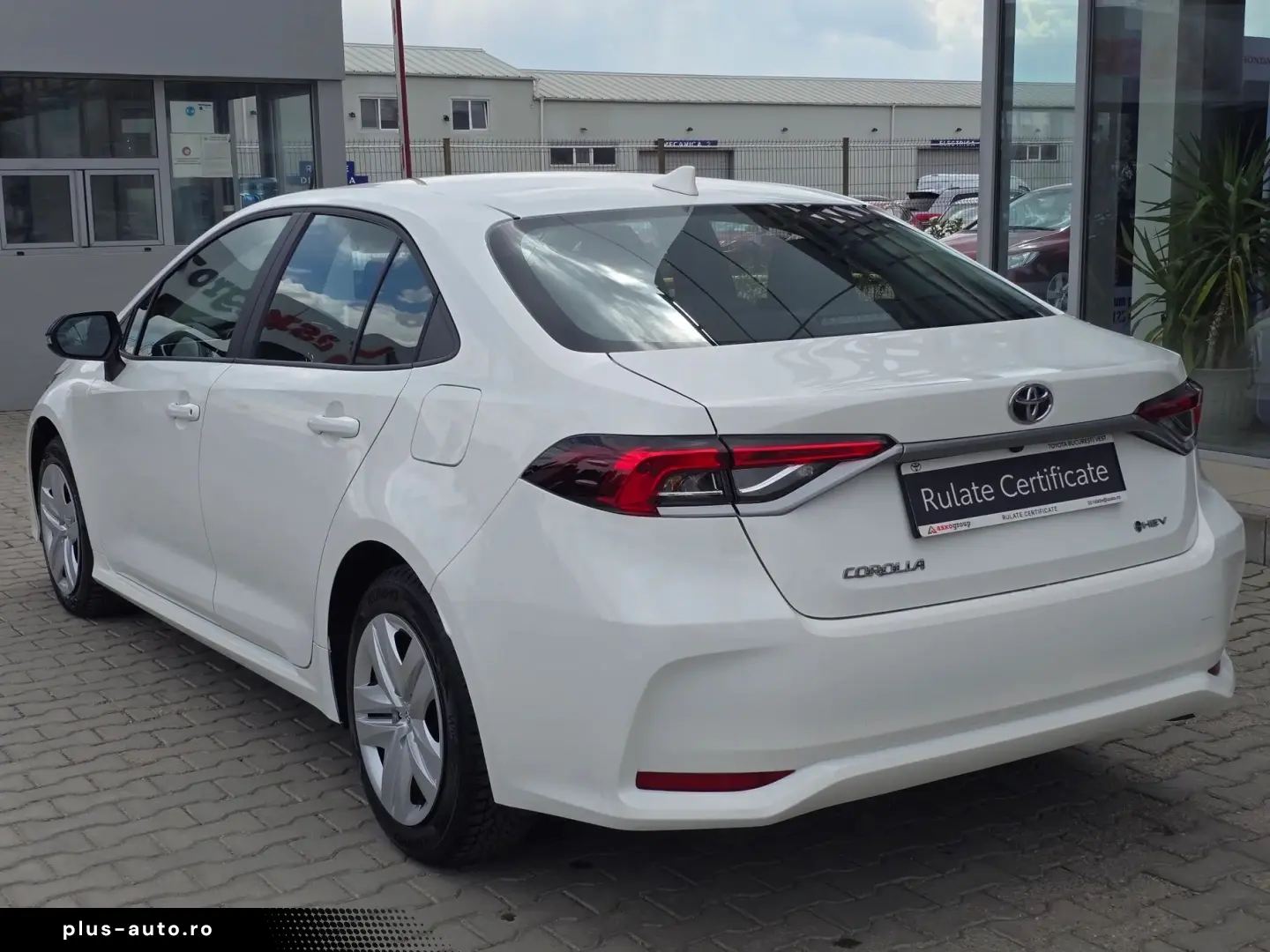 Toyota Corolla Sedan 1.8 Hybrid ECO