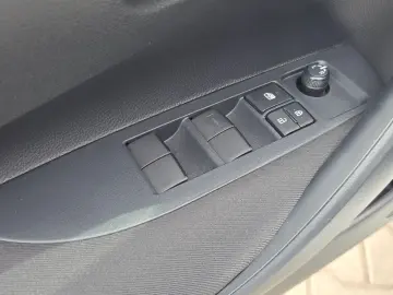 Toyota Corolla Sedan 1.8 Hybrid ECO