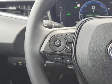 Toyota Corolla Sedan 1.8 Hybrid ECO