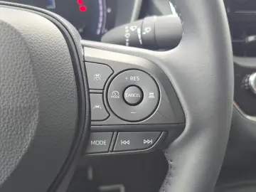 Toyota Corolla Sedan 1.8 Hybrid ECO