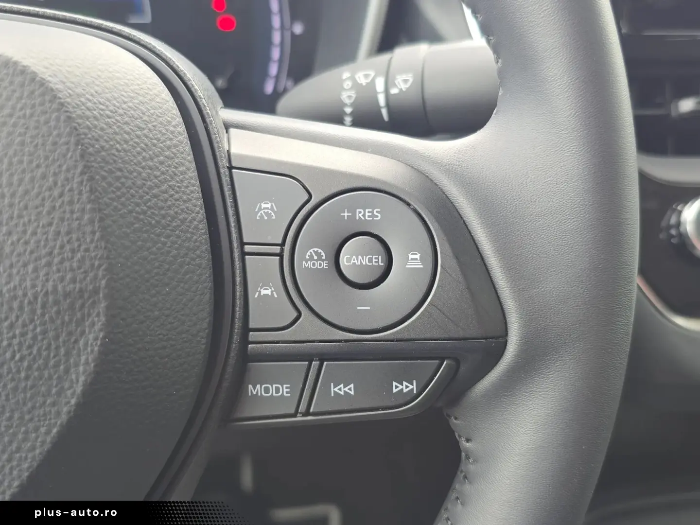 Toyota Corolla Sedan 1.8 Hybrid ECO