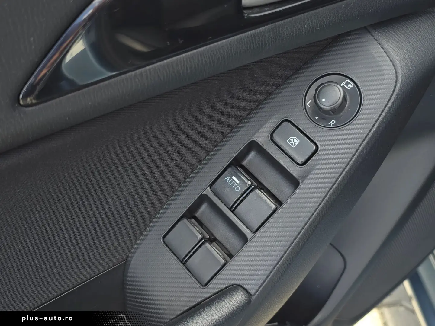 Mazda 3 Sedan 2.0 G120 Challenge - 120 CP MT