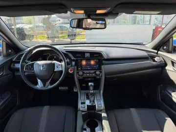 Honda Civic X Sport Plus AT 1.5 VTEC Turbo 182 CP