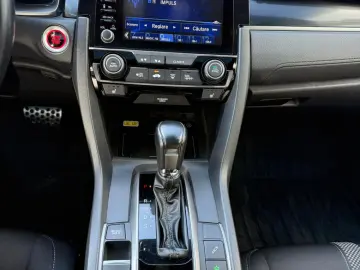 Honda Civic X Sport Plus AT 1.5 VTEC Turbo 182 CP