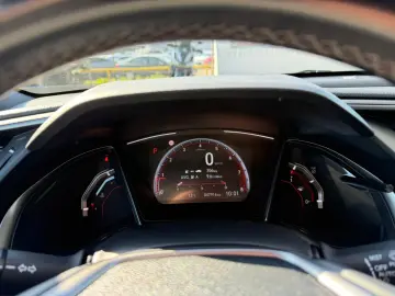 Honda Civic X Sport Plus AT 1.5 VTEC Turbo 182 CP