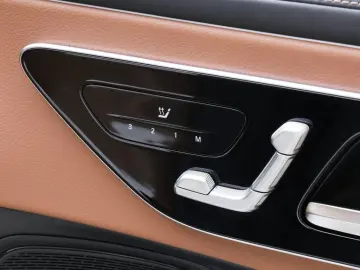 MERCEDES-BENZ CLE 300 e AMG-Sport DIGITAL Night 360 &hellip;