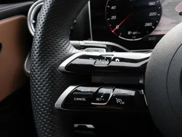 MERCEDES-BENZ CLE 300 e AMG-Sport DIGITAL Night 360 &hellip;