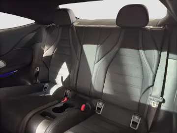 MERCEDES-BENZ CLE 450 4MATIC Coupé AMG Line Night Paket HUD