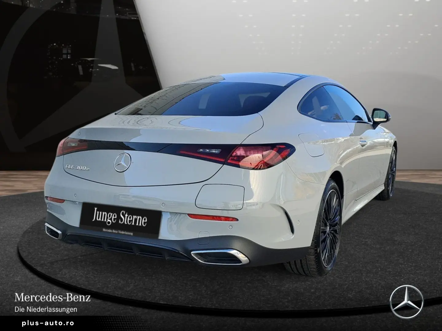 MERCEDES-BENZ CLE 300 e AMG PREM  PANO AHK Burm3D Fahrassist