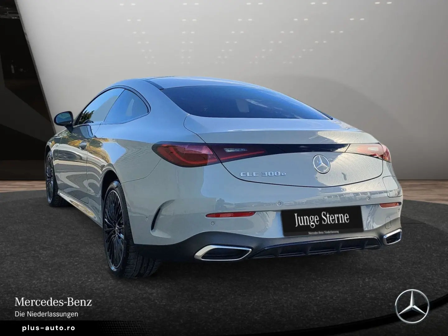 MERCEDES-BENZ CLE 300 e AMG PREM  PANO AHK Burm3D Fahrassist