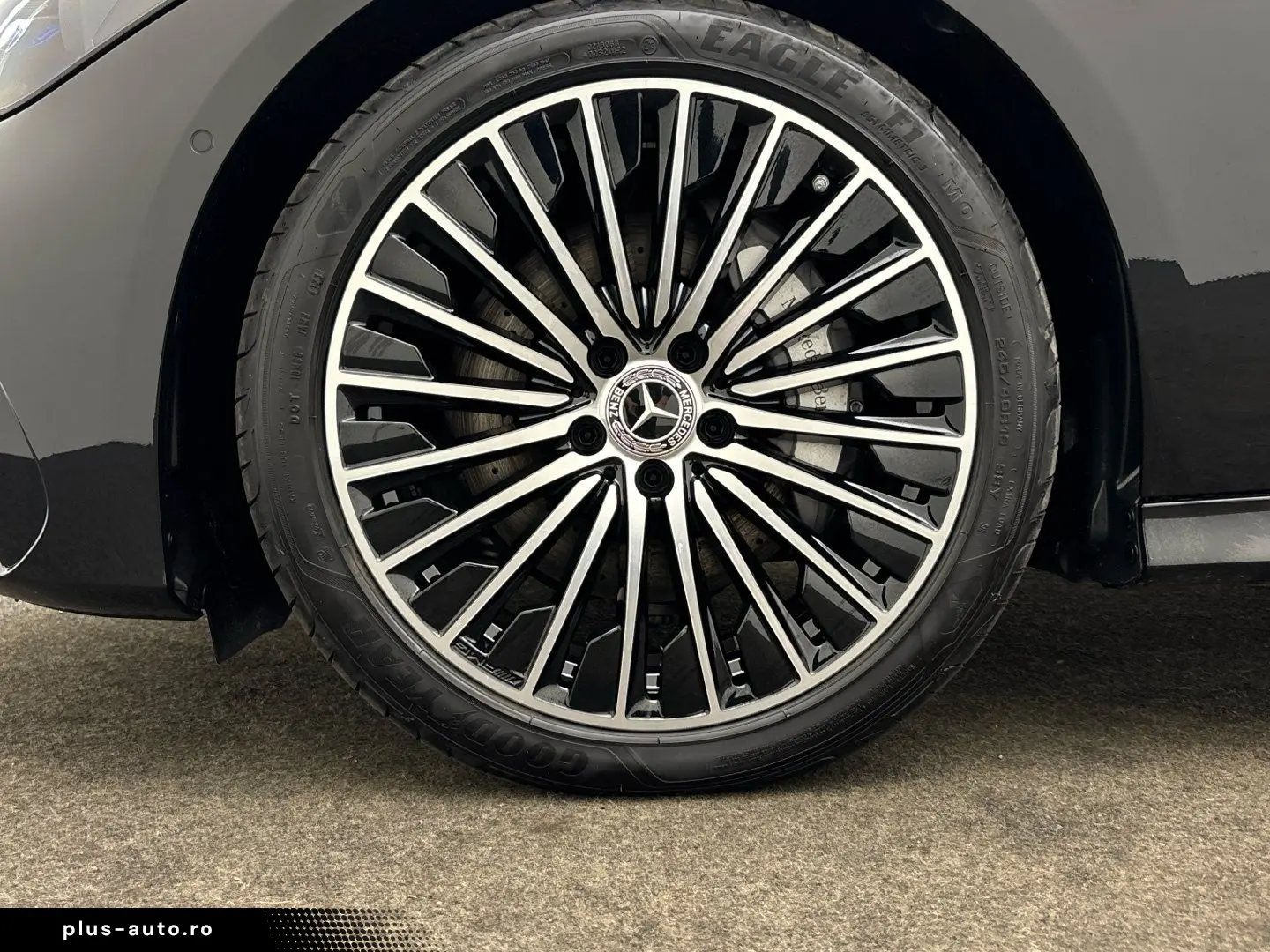 MERCEDES-BENZ CLE 300 4M Coupé AMG Panorama Standheizung AHK