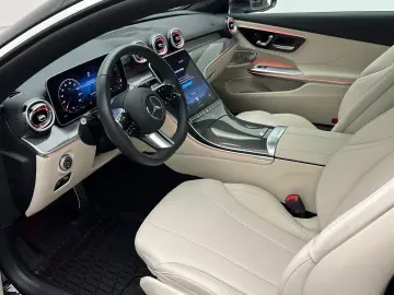 MERCEDES-BENZ CLE 300 4M Coupé AMG Panorama Standheizung AHK