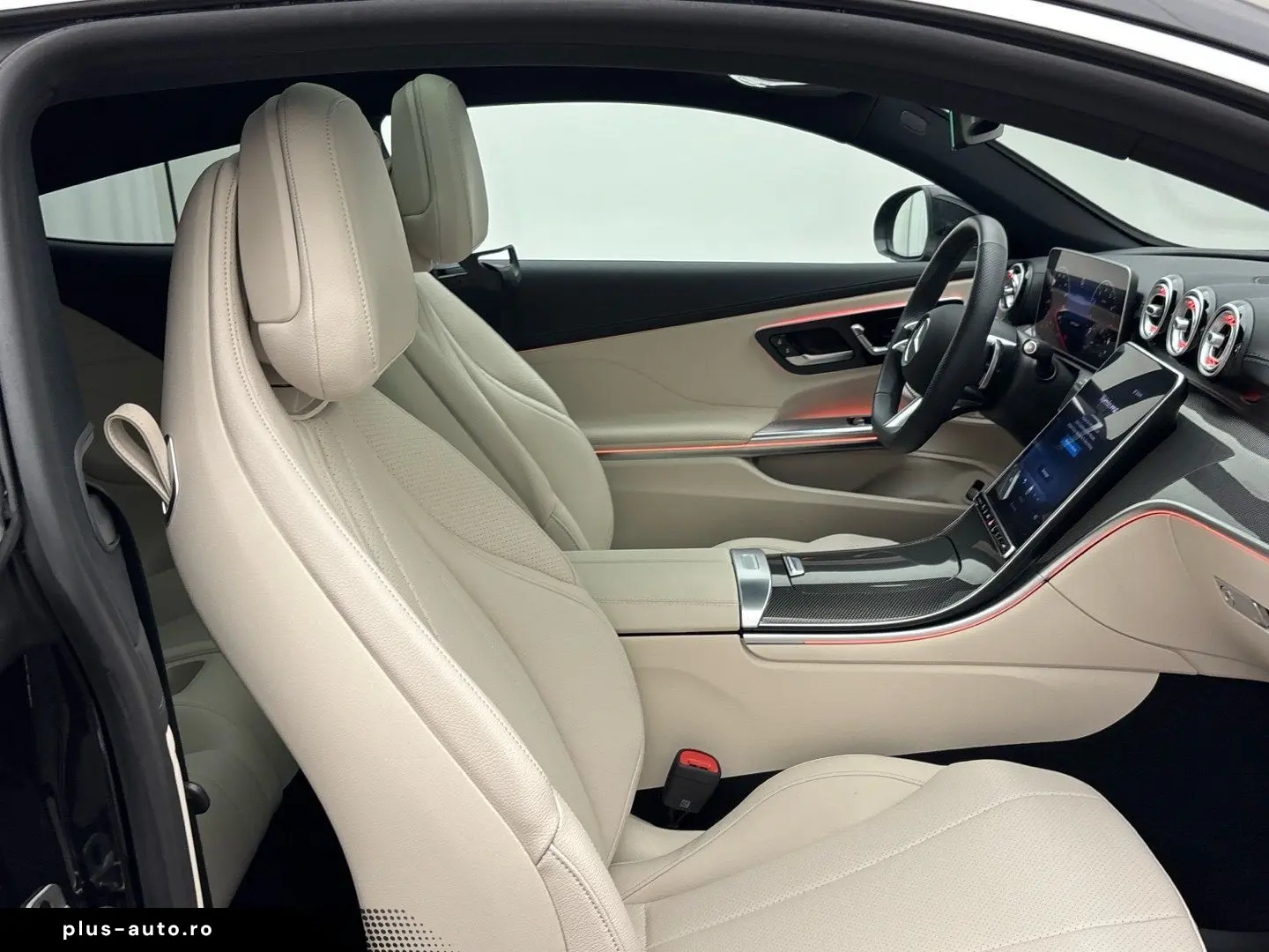 MERCEDES-BENZ CLE 300 4M Coupé AMG Panorama Standheizung AHK