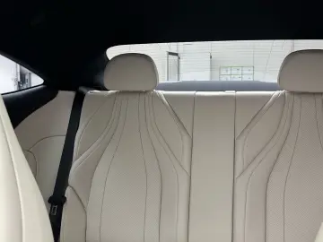 MERCEDES-BENZ CLE 300 4M Coupé AMG Panorama Standheizung AHK