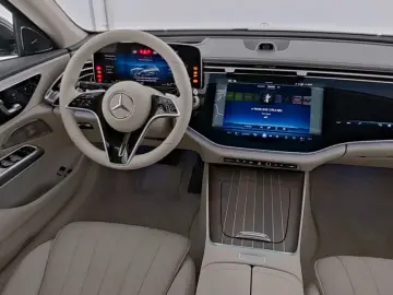MERCEDES-BENZ E 400 e 4M Exclusive Leder Superscreen&hellip;