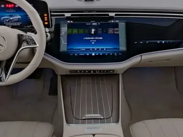 MERCEDES-BENZ E 400 e 4M Exclusive Leder Superscreen&hellip;