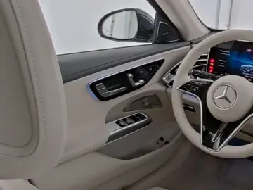 MERCEDES-BENZ E 400 e 4M Exclusive Leder Superscreen&hellip;