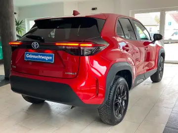 TOYOTA Yaris Cross 1.5 Hybrid TEAM-D