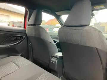 TOYOTA Yaris Cross 1.5 Hybrid TEAM-D