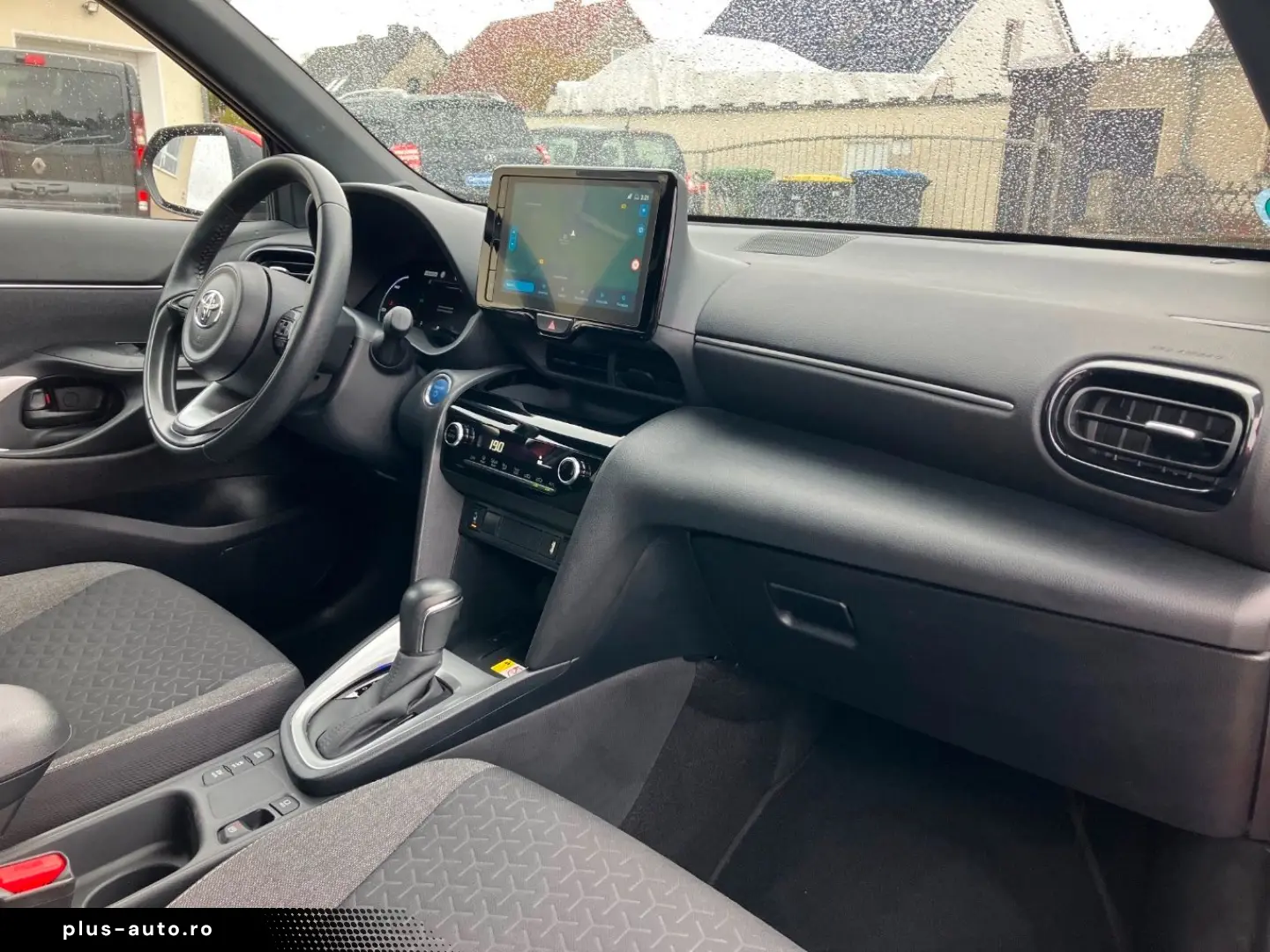 TOYOTA Yaris Cross 1.5 Hybrid TEAM-D