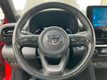 TOYOTA Yaris Cross 1.5 Hybrid TEAM-D