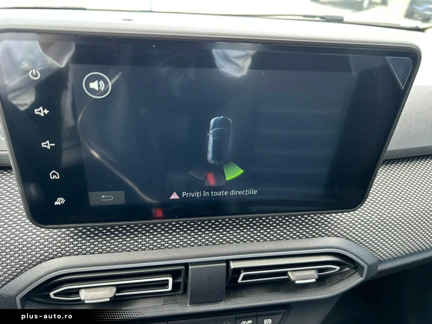 Dacia Logan ECO-G 100 MT6 Expression 2025