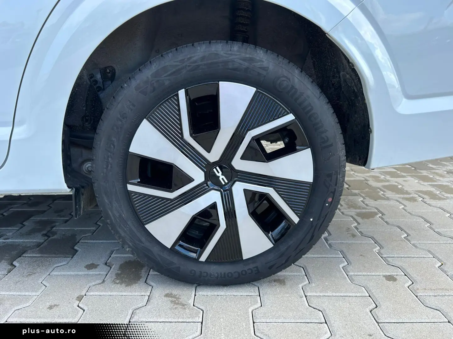 Dacia Logan ECO-G 100 MT6 Expression 2025