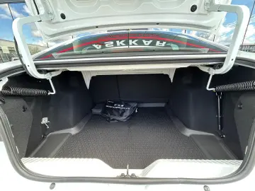 Dacia Logan ECO-G 100 MT6 Expression 2025