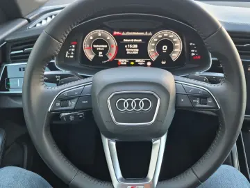 AUDI Q8 50 TDI qu S line