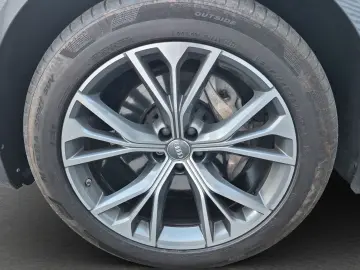 AUDI Q8 50 TDI qu S line