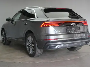 AUDI Q8 50 TDI quattro tiptronic S line Leder ACC HUD