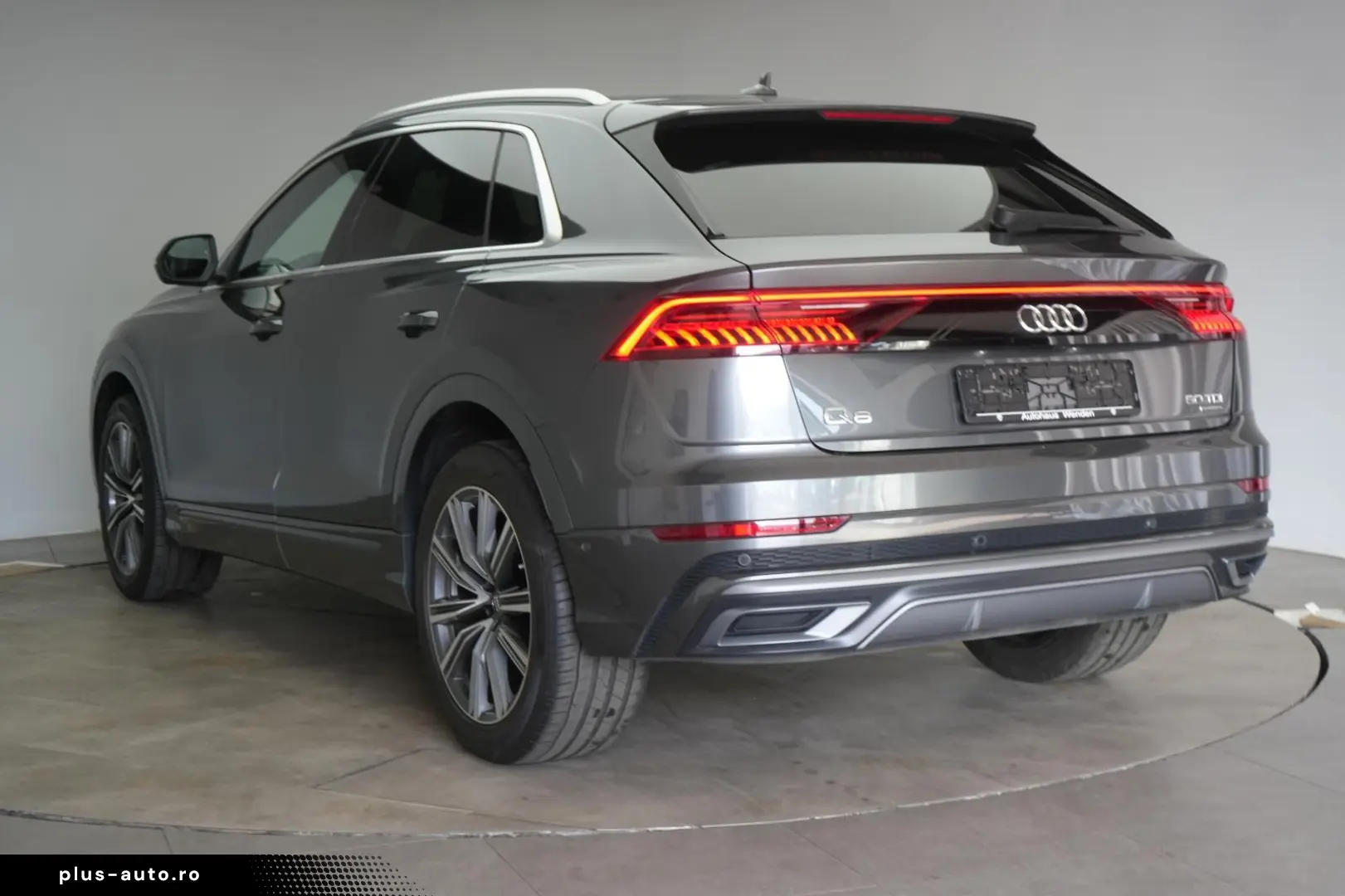AUDI Q8 50 TDI quattro tiptronic S line Leder ACC HUD