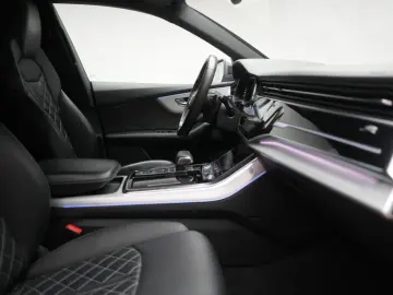 AUDI Q8 50 TDI quattro tiptronic S line Leder ACC HUD