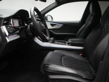 AUDI Q8 50 TDI quattro tiptronic S line Leder ACC HUD