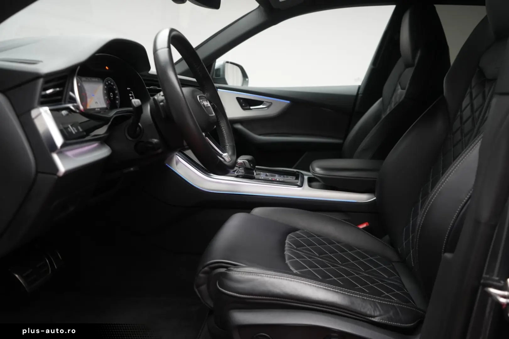 AUDI Q8 50 TDI quattro tiptronic S line Leder ACC HUD