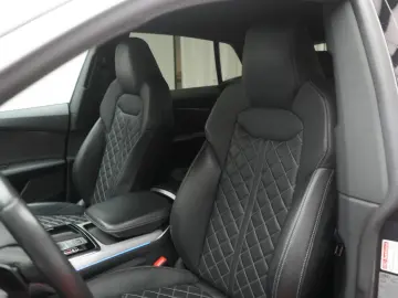 AUDI Q8 50 TDI quattro tiptronic S line Leder ACC HUD
