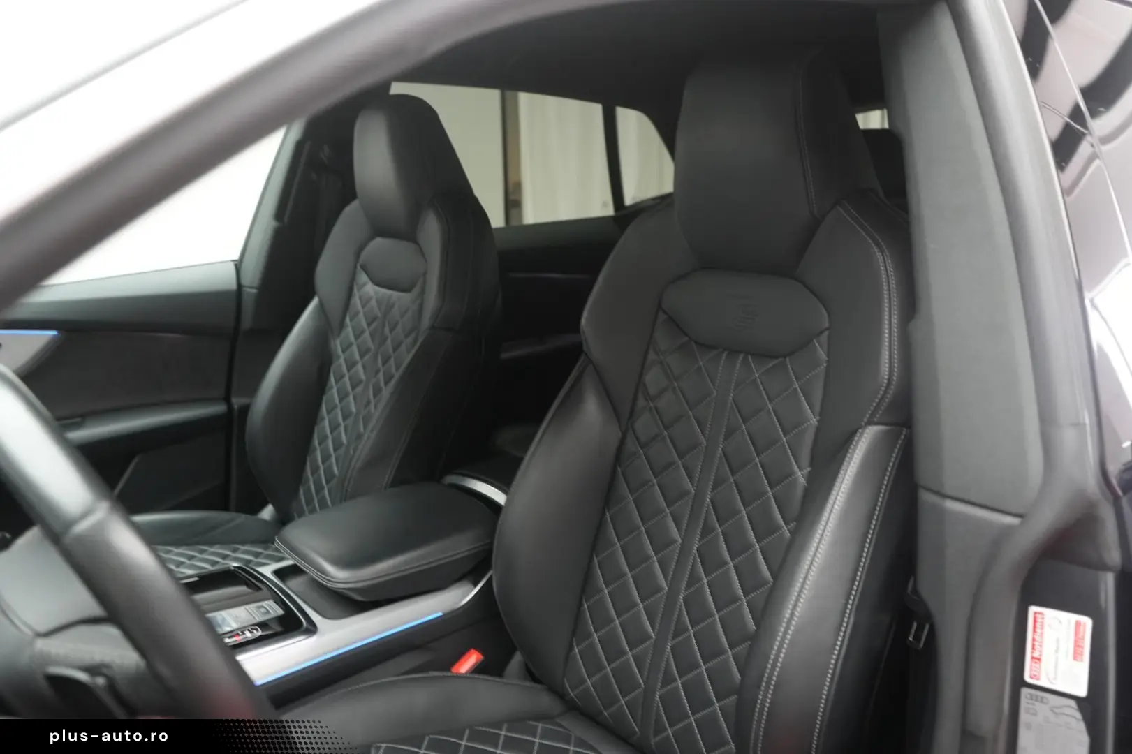 AUDI Q8 50 TDI quattro tiptronic S line Leder ACC HUD