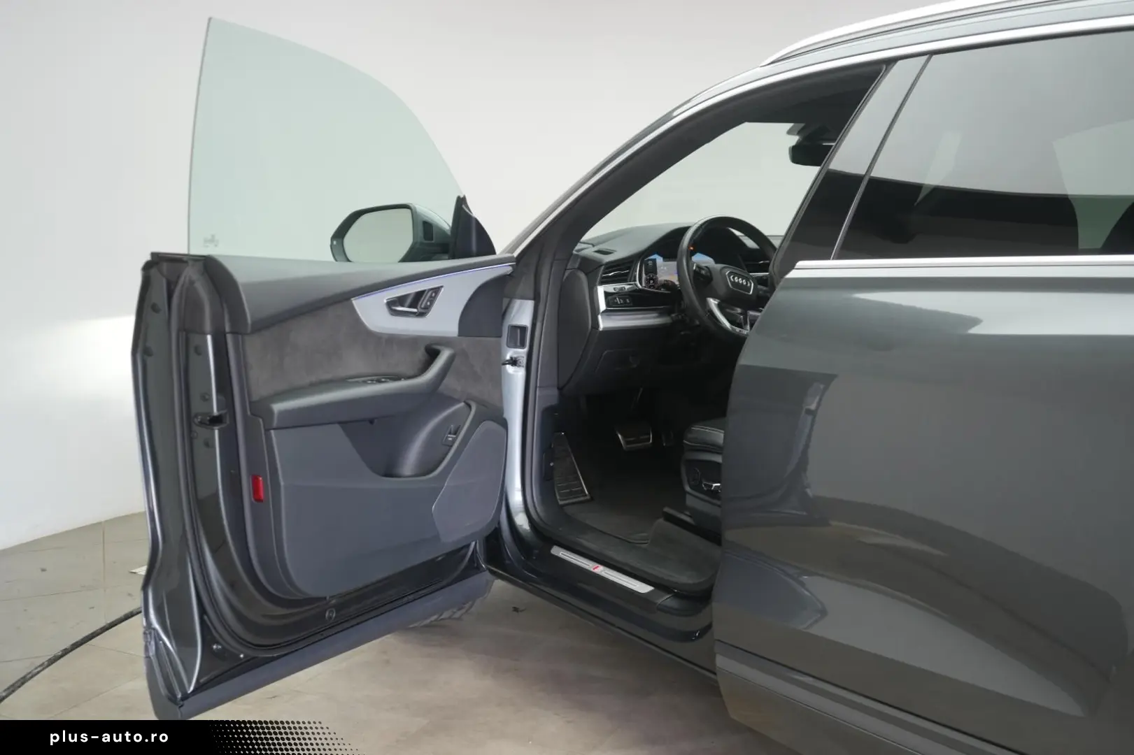 AUDI Q8 50 TDI quattro tiptronic S line Leder ACC HUD