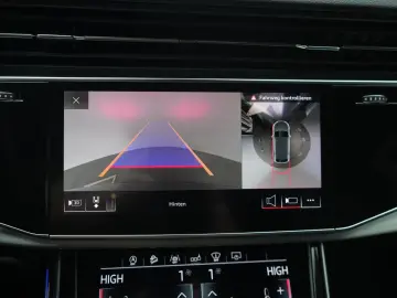 AUDI Q8 50 TDI quattro tiptronic S line Leder ACC HUD