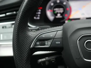 AUDI Q8 50 TDI quattro tiptronic S line Leder ACC HUD