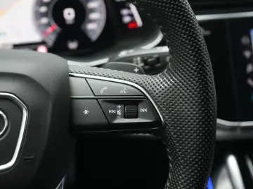 AUDI Q8 50 TDI quattro tiptronic S line Leder ACC HUD