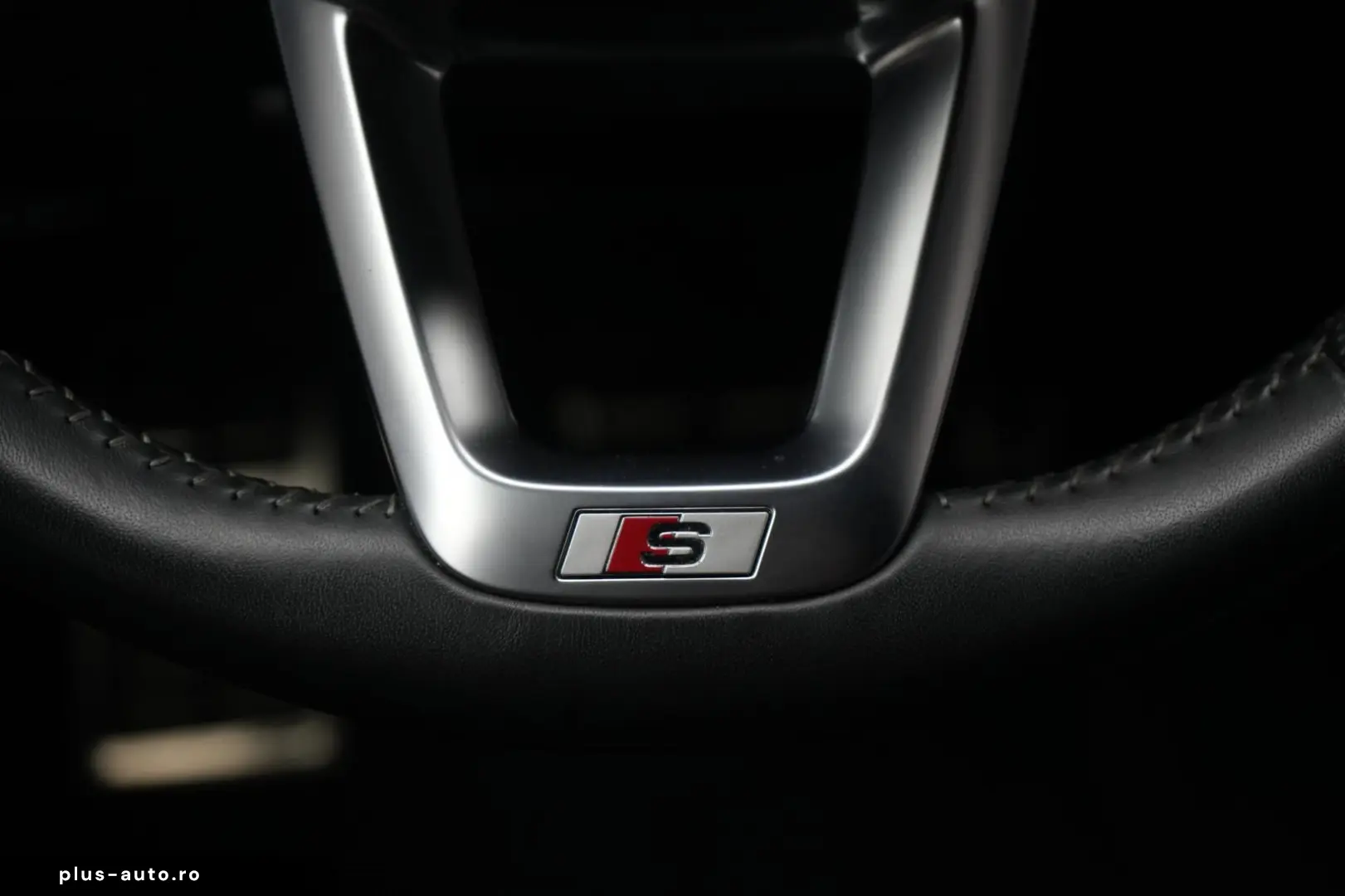 AUDI Q8 50 TDI quattro tiptronic S line Leder ACC HUD