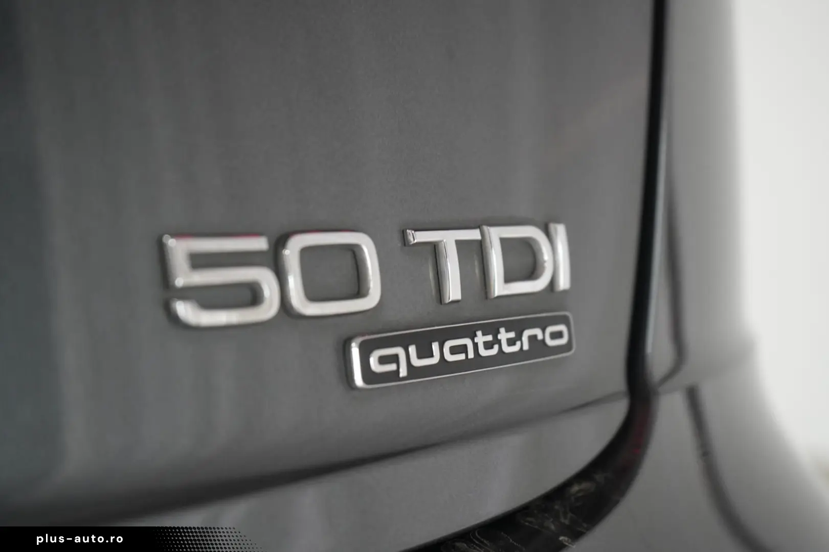 AUDI Q8 50 TDI quattro tiptronic S line Leder ACC HUD