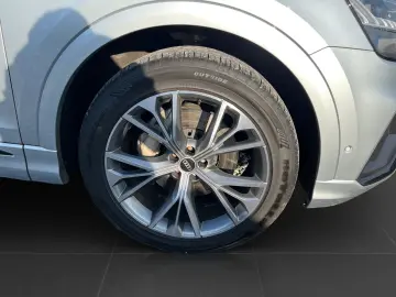 AUDI Q8 50 TDI Q 3x S LINE HD-MATRIX